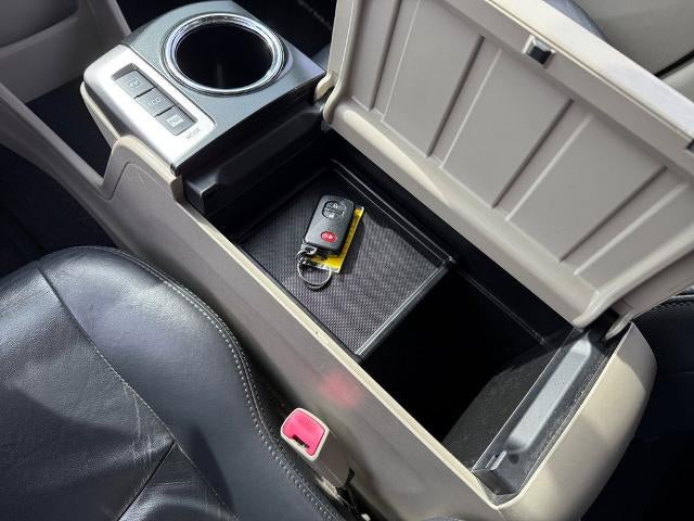 2013 Toyota Prius v Base