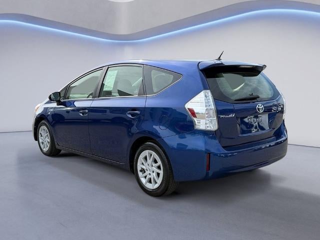 2013 Toyota Prius v Base