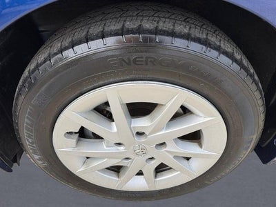 2013 Toyota Prius v Base