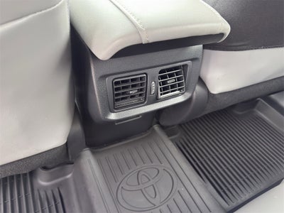 2023 Toyota Venza XLE