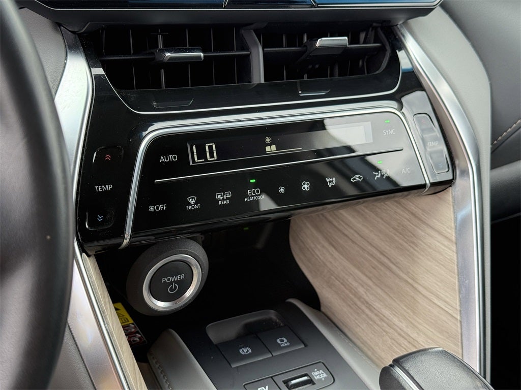 2023 Toyota Venza XLE