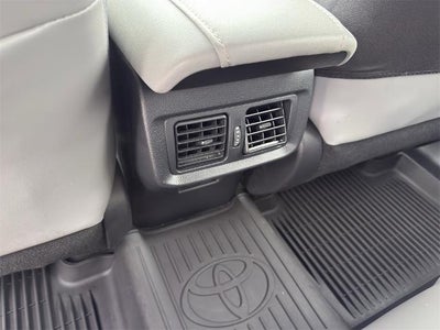 2023 Toyota Venza XLE