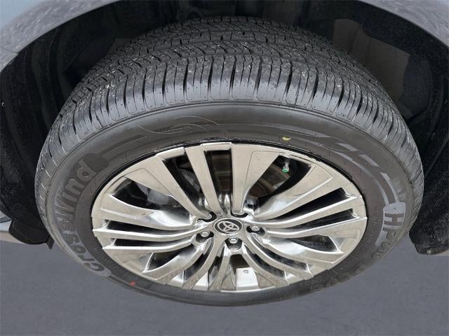 2023 Toyota Venza XLE