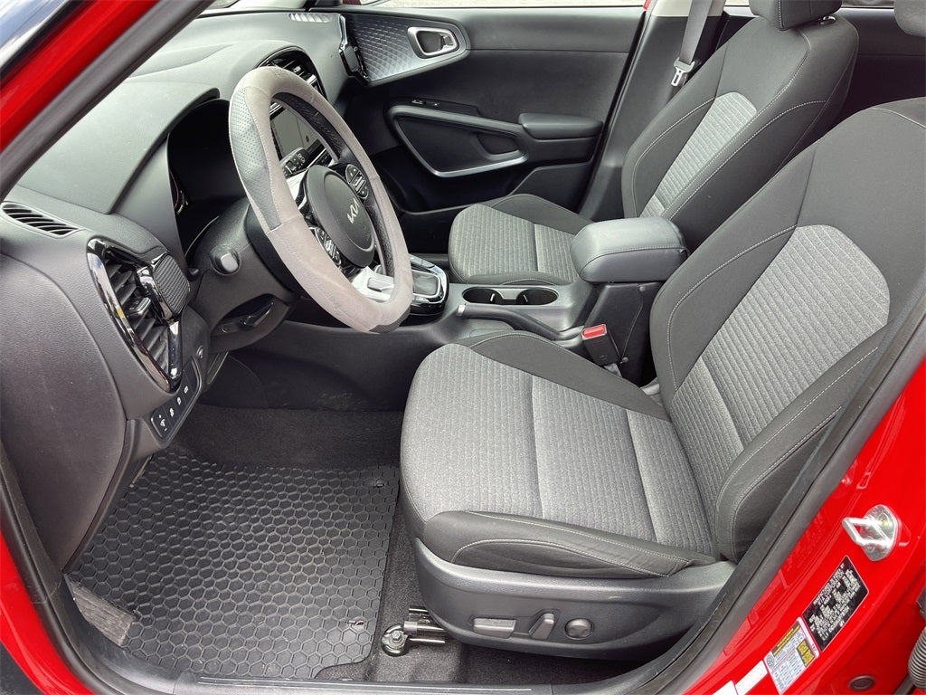 2023 Kia Soul REAR ENTER HANDICAP LIFT