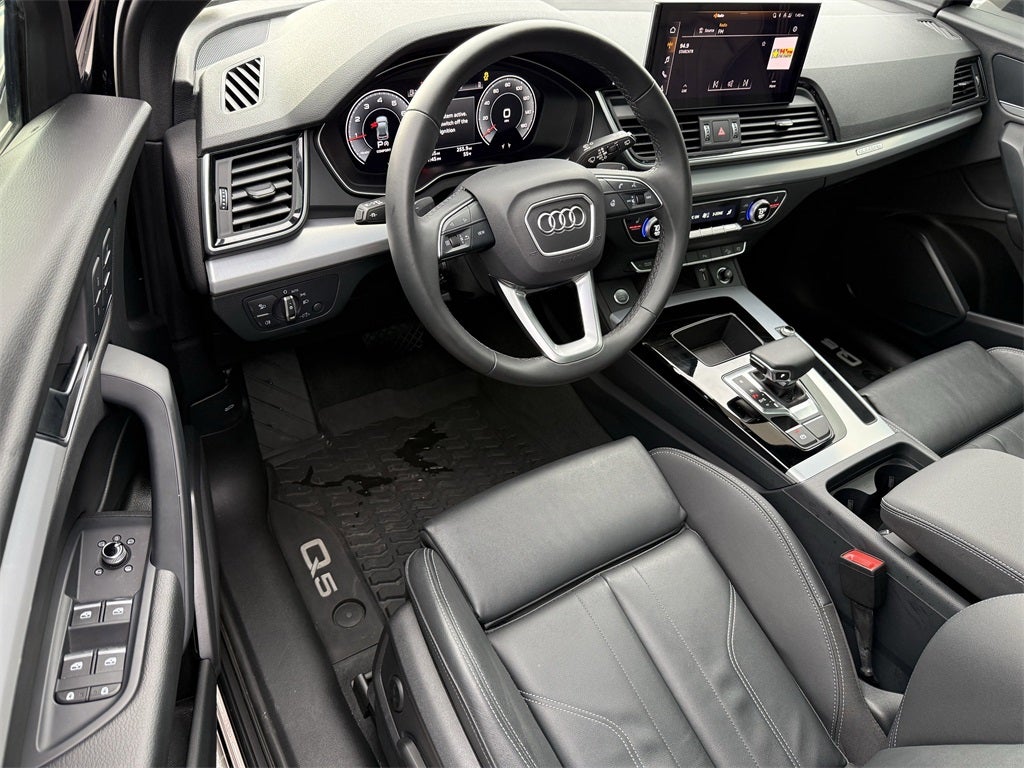 2024 Audi Q5 45 S line Premium quattro