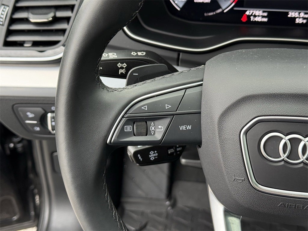 2024 Audi Q5 45 S line Premium quattro