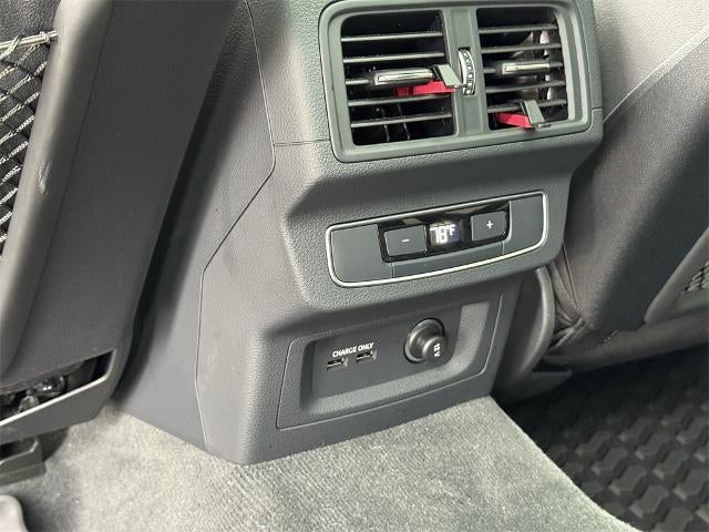 2024 Audi Q5 45 S line Premium quattro