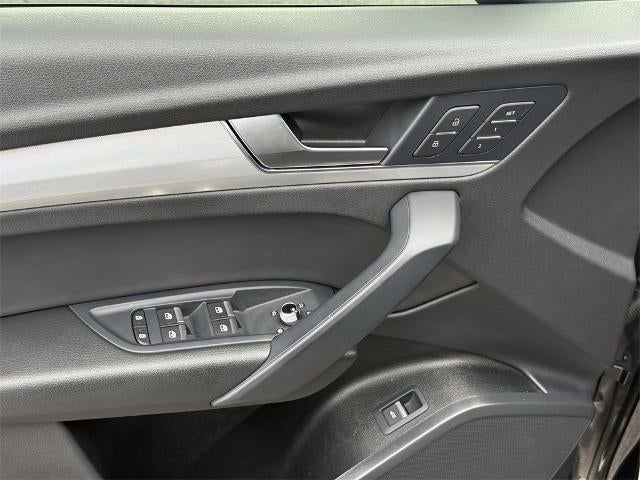 2024 Audi Q5 45 S line Premium quattro